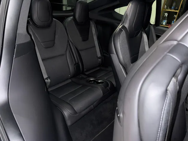 Tesla Model X 75 D | CH | 7Plätzer |