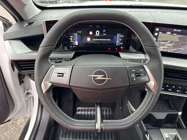 OPEL Frontera-e 54 kWh Ultimate Automat