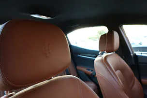MASERATI Ghibli 3.0 V6 "* CH Auto * Tempomat * Camera recul * Sièges Electriques/mémoire * GPS * Phares LED * 8 Roues *"