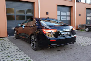 MASERATI Ghibli 3.0 V6 "* CH Auto * Tempomat * Camera recul * Sièges Electriques/mémoire * GPS * Phares LED * 8 Roues *"