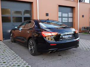 MASERATI Ghibli 3.0 V6 "* CH Auto * Tempomat * Camera recul * Sièges Electriques/mémoire * GPS * Phares LED * 8 Roues *"