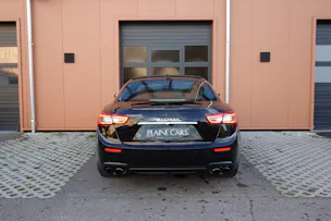 MASERATI Ghibli 3.0 V6 "* CH Auto * Tempomat * Camera recul * Sièges Electriques/mémoire * GPS * Phares LED * 8 Roues *"