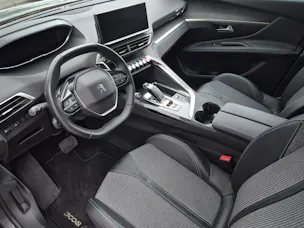 PEUGEOT 3008 1.2 PureTech Allure EAT8