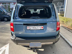 Toyota Land Cruiser 2.8TD 48V Swiss Edition mit Allterrainreifen + AHK