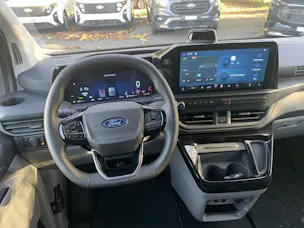 FORD Transit Custom Kombi 340 L1 2.5 Duratec 233 Limited PHEV