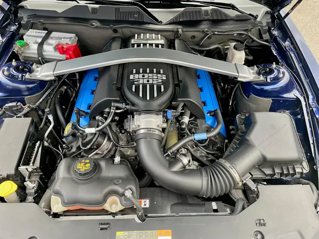 FORD BOSS 302 Kona Blue / Recaro Only 18'600KM