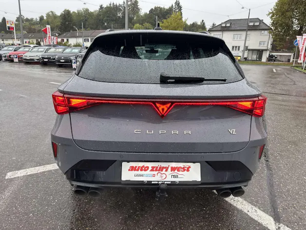 CUPRA LEON ST 2.0 TSi VZ 333PS 4Drive DSG-Automat