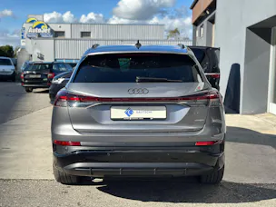 AUDI Q4 e-tron 45 quattro