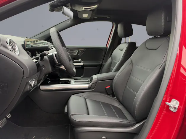 MERCEDES-BENZ GLA-Klasse H247 GLA 250 Swiss Star AMG Line 4matic