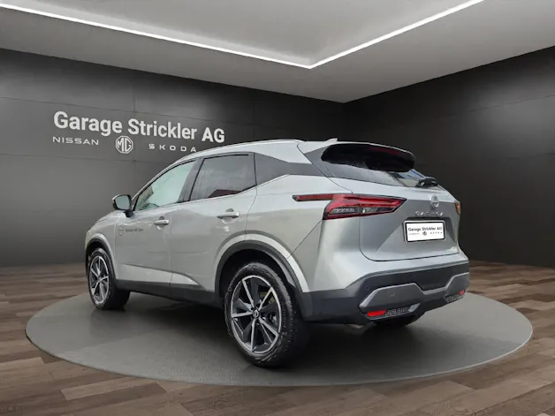 NISSAN Qashqai 1.3 DIG-T Tekna