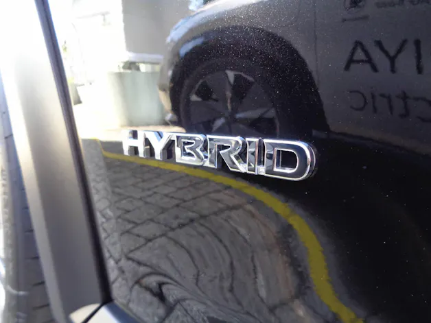 NISSAN Juke 1.6 Hybrid Tekna