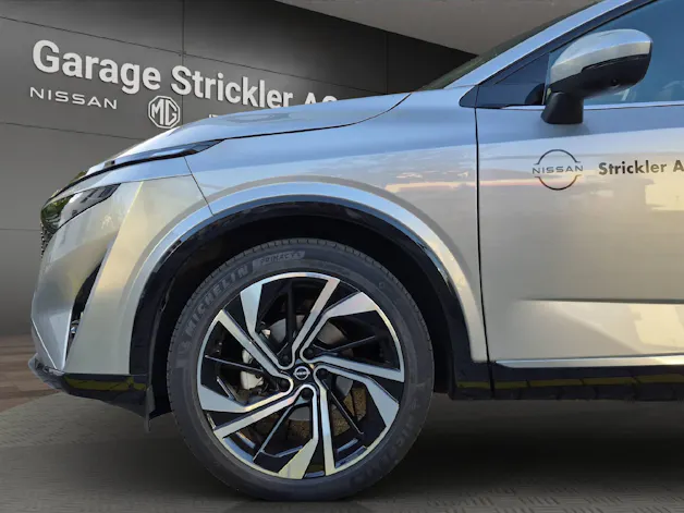 NISSAN Qashqai 1.3 DIG-T Tekna+ 4x4