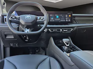 MG HS 1.5 Hybrid Luxury