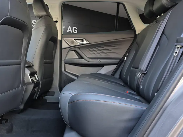 MG HS 1.5 Hybrid Luxury