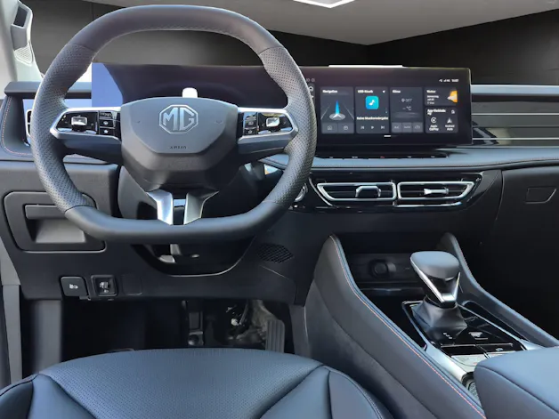 MG HS 1.5 Hybrid Luxury