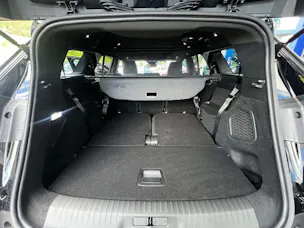 PEUGEOT 5008 1.2 Hybrid Allure Premium 8 Jahre Garantie