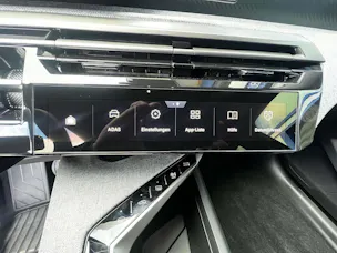 PEUGEOT 5008 1.2 Hybrid Allure Premium 8 Jahre Garantie