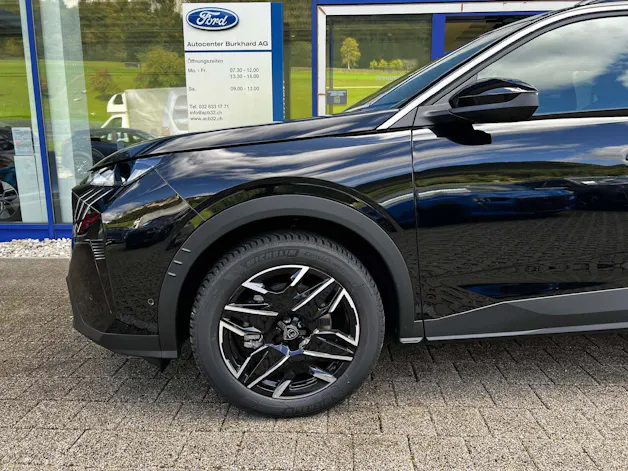 PEUGEOT 5008 1.2 Hybrid Allure Premium 8 Jahre Garantie