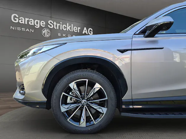 MG HS 1.5 PHEV Luxury