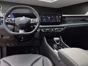 MG HS 1.5 PHEV Luxury