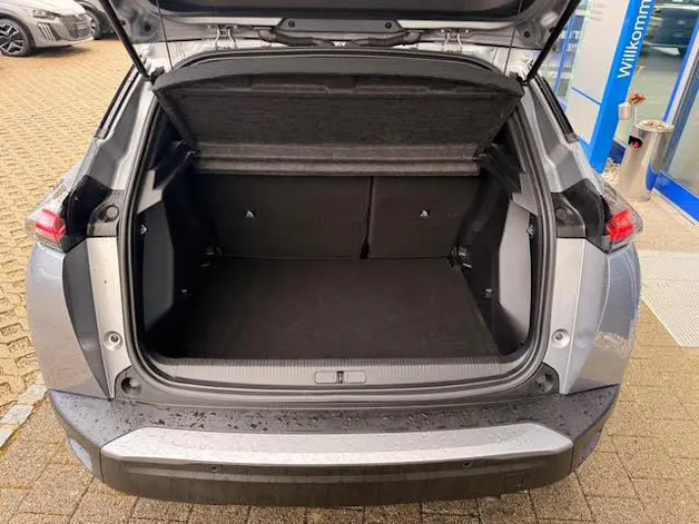 PEUGEOT 2008 1.2 PureTech Allure 5 Jahre Garantie