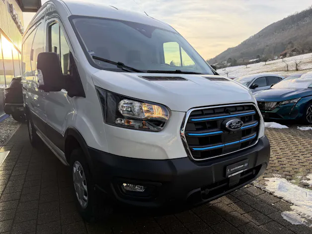 FORD E-Transit Van 350 L2H2 68kWh Trend
