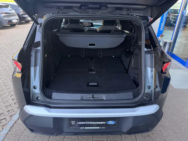 PEUGEOT 5008 1.2 Hybrid GT *5 Jahre Werksgarrantie*