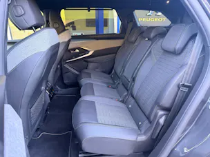 PEUGEOT 5008 1.2 Hybrid GT *5 Jahre Werksgarrantie*