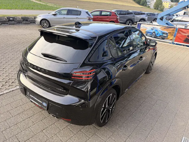 PEUGEOT 208 1.2 Hybrid 145 GT 5 Jahre Garantie