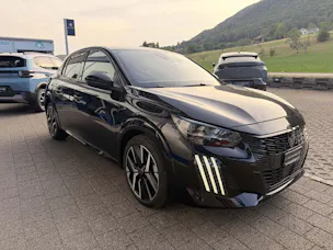PEUGEOT 208 1.2 Hybrid 145 GT 5 Jahre Garantie