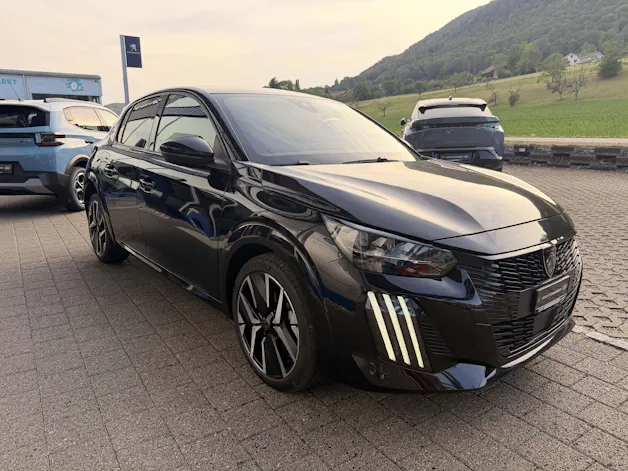 PEUGEOT 208 1.2 Hybrid 145 GT 5 Jahre Garantie