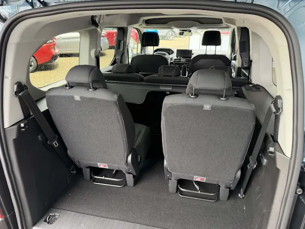 PEUGEOT Rifter Long 1.5 HDi 7-Plätzer Family Edition 1.9% Leasing
