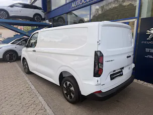 FORD Transit C Van 320 L1 2.5 Duratec 233 Trend PHEV