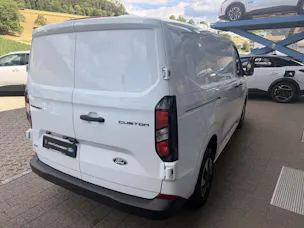 FORD Transit C Van 320 L1 2.5 Duratec 233 Trend PHEV