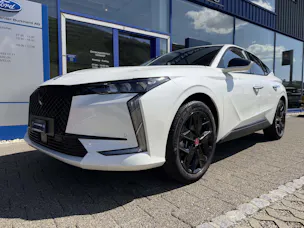 DS 4 1.6 E-Tense Performance Line