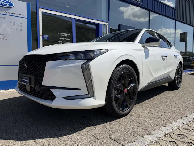DS 4 1.6 E-Tense Performance Line
