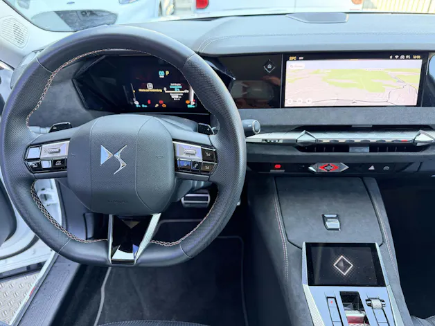 DS 4 1.6 E-Tense Performance Line