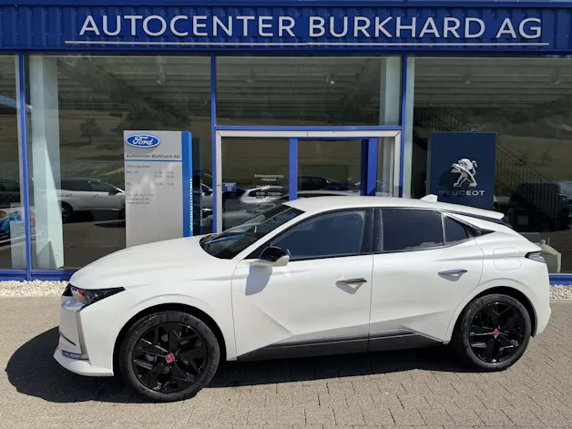DS 4 1.6 E-Tense Performance Line