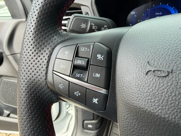 FORD Kuga 2.5 Plug-in Hybrid ST-Line X