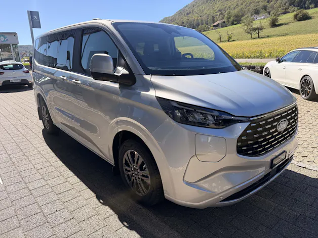 FORD Tourneo C Bus 340 L1 2.5 Duratec 233 Titanium PHEV 9 Plätzer