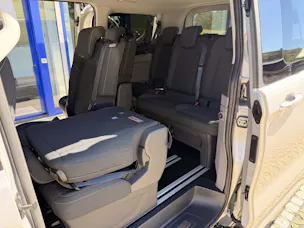 FORD Tourneo C Bus 340 L1 2.5 Duratec 233 Titanium PHEV 9 Plätzer