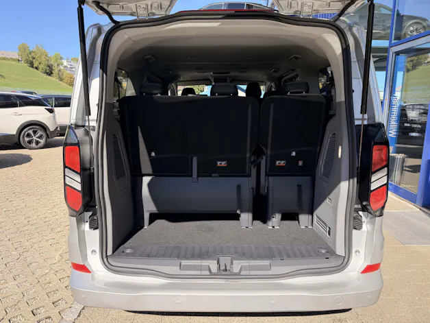 FORD Tourneo C Bus 340 L1 2.5 Duratec 233 Titanium PHEV 9 Plätzer