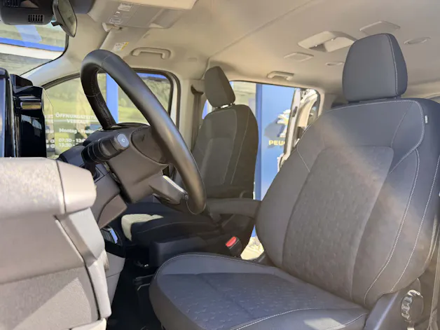 FORD Tourneo C Bus 340 L1 2.5 Duratec 233 Titanium PHEV 9 Plätzer