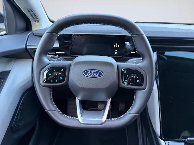 FORD Explorer Extended Range