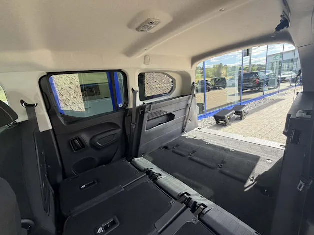PEUGEOT Rifter Long 1.5 HDi 7-Plätzer Family Edition 1.9% Leasing