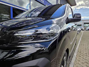 PEUGEOT Traveller Standard 2.2 BlueHDi 180  Family Edition S/S