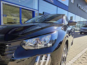 PEUGEOT 208 1.2 Hybrid Allure Premium
