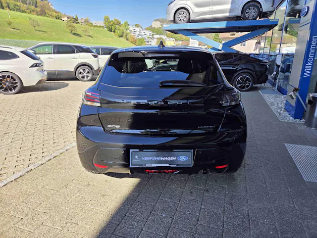 PEUGEOT 208 1.2 Hybrid Allure Premium