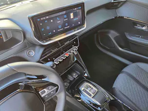 PEUGEOT 208 1.2 Hybrid Allure Premium