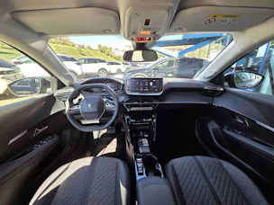 PEUGEOT 208 1.2 Hybrid Allure Premium
